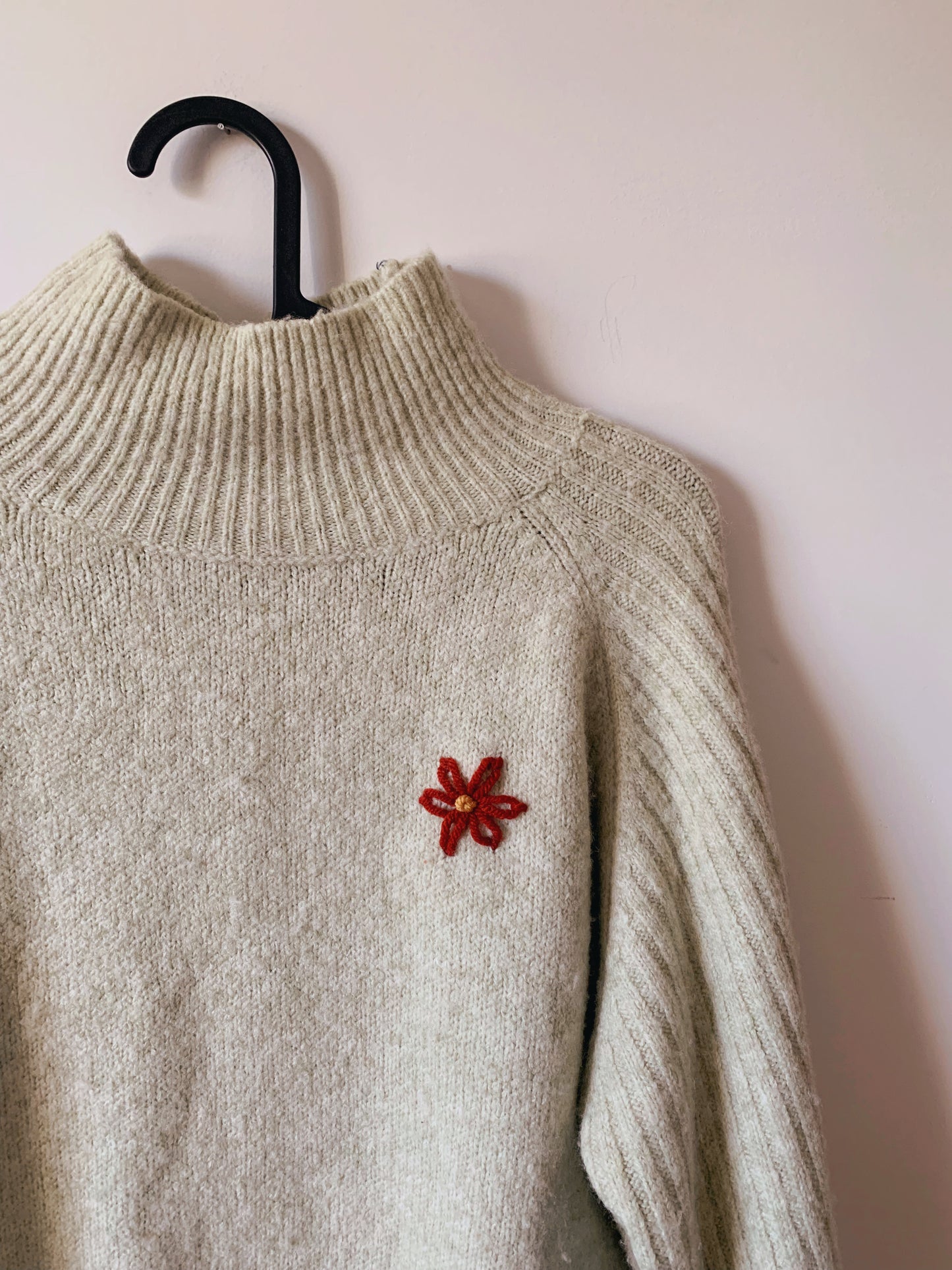Big back flower thrifted sweater