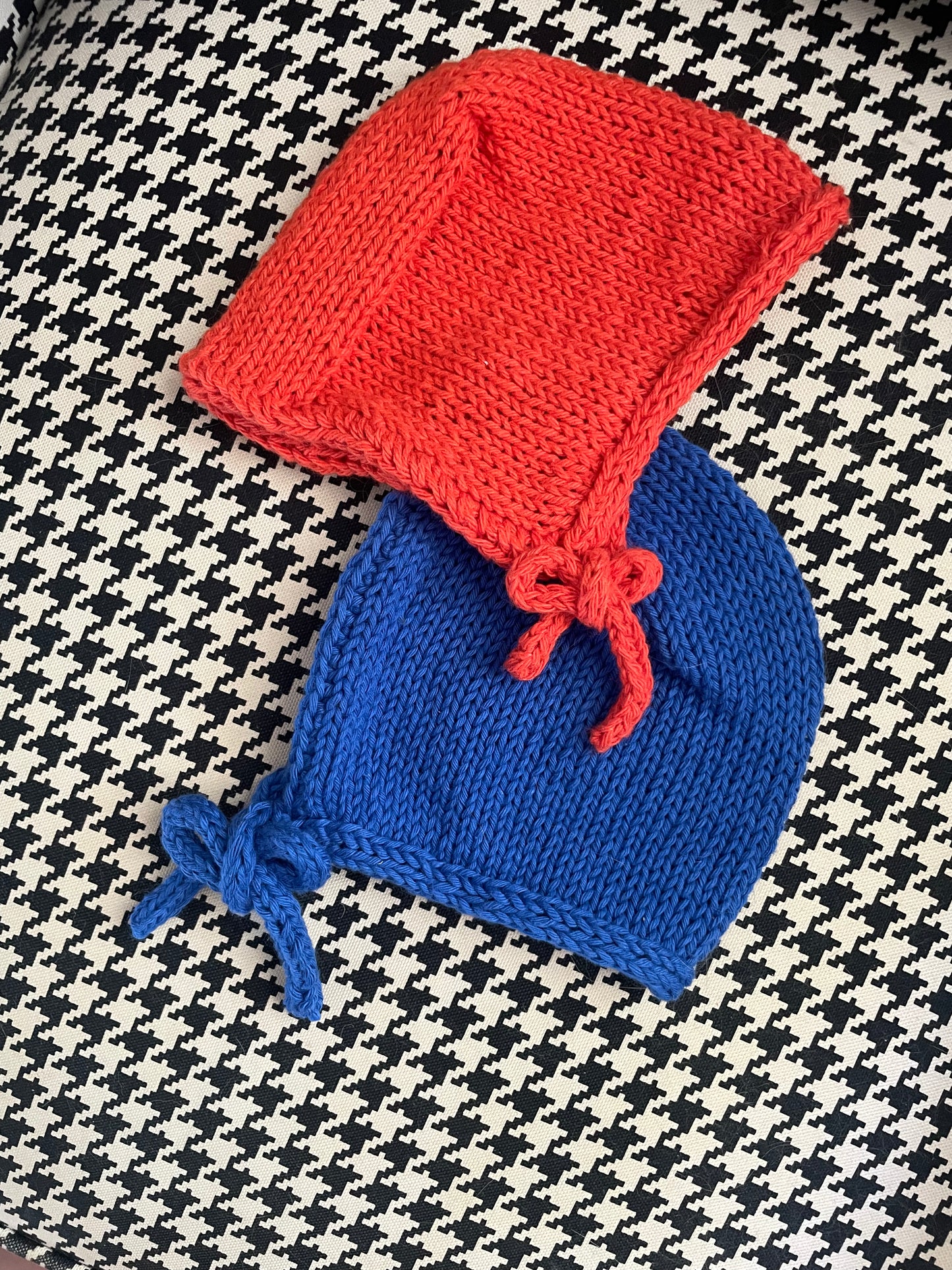 PATTERN ONLY - Feverfew Bonnet Baby sizes