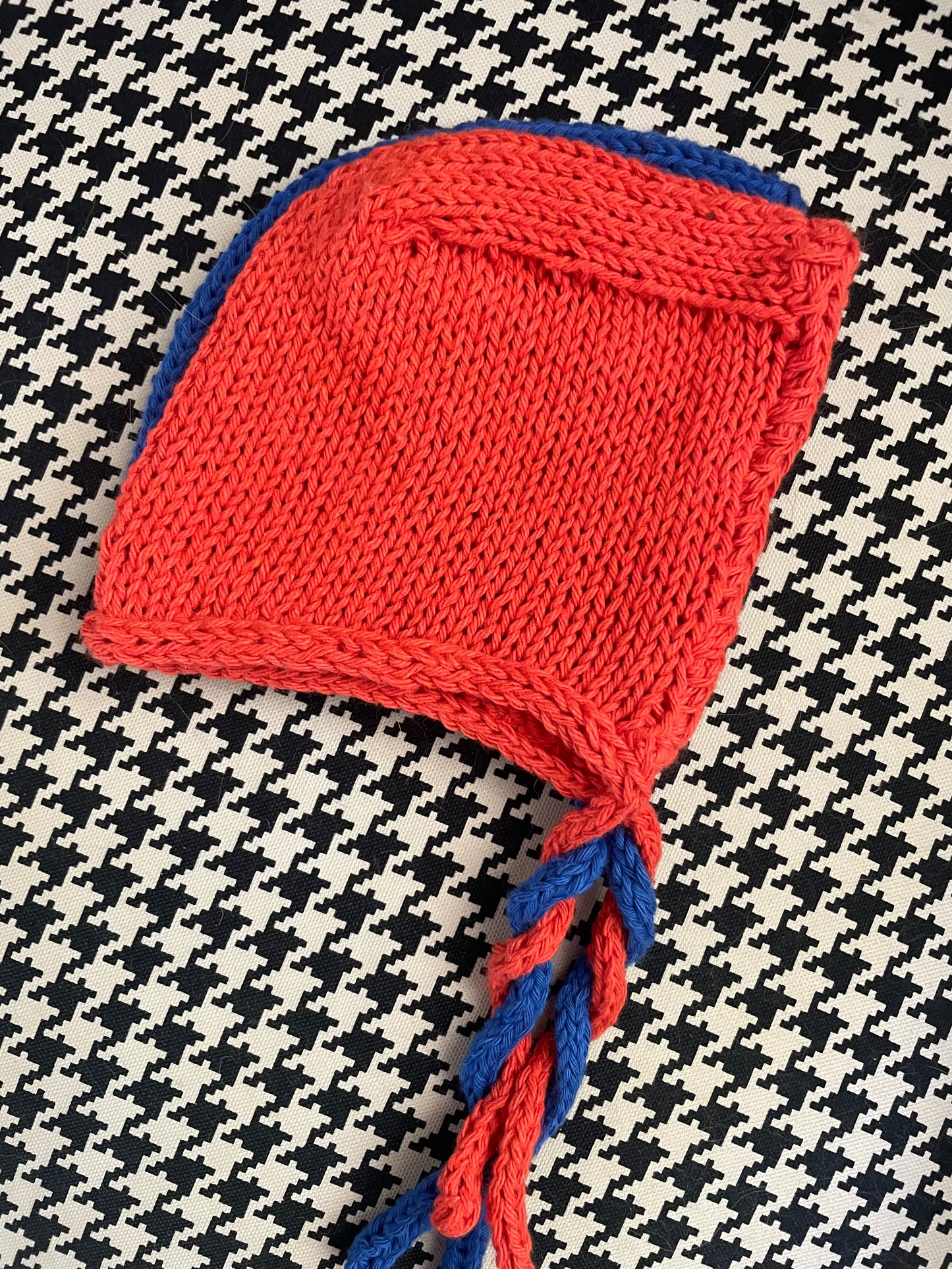 PATTERN ONLY - Feverfew Bonnet Baby sizes