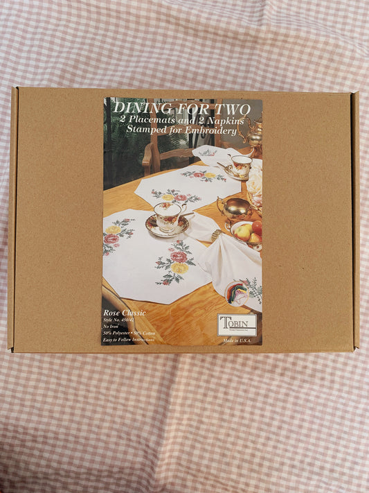 Kit de table de broderie vintage